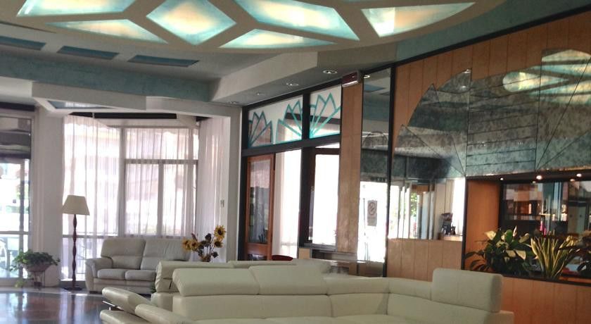 Hotel Carlton Beach Rimini Exterior photo